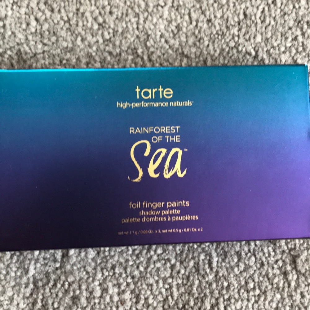 Foil finger paints shadow palette